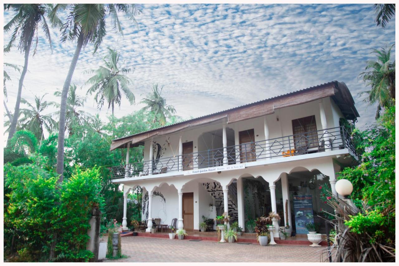French Garden Resort Uppuveli Exterior foto