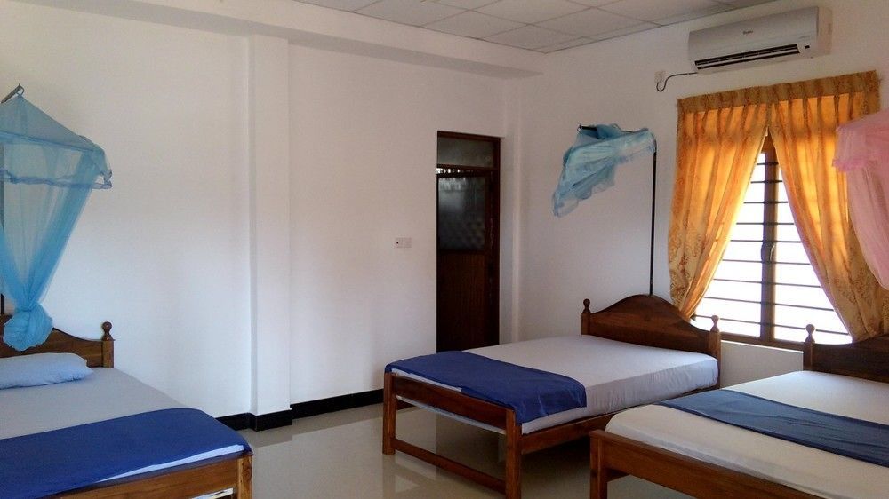 French Garden Resort Uppuveli Exterior foto