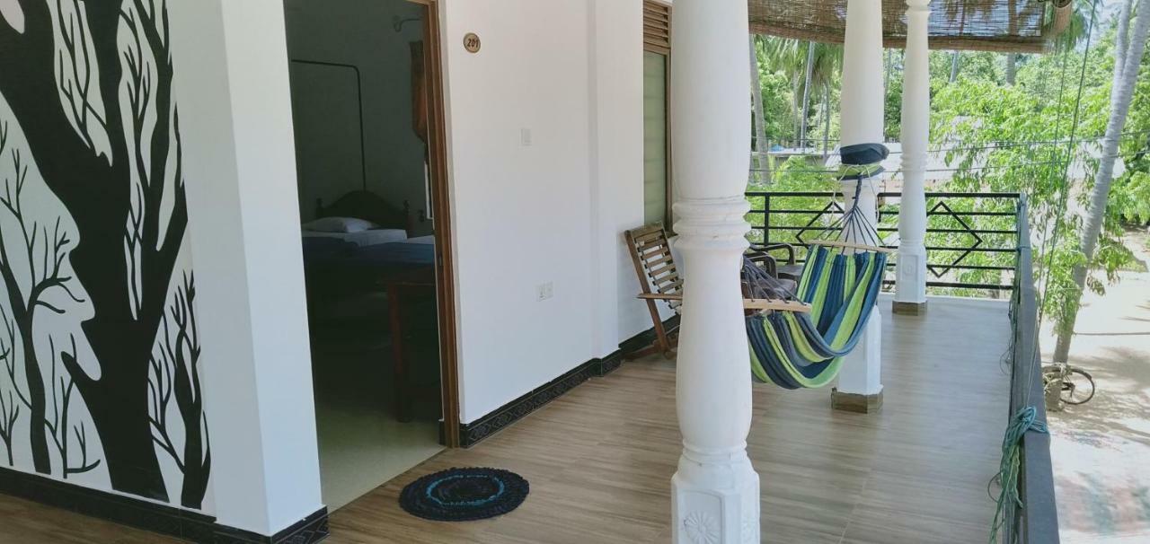 French Garden Resort Uppuveli Exterior foto